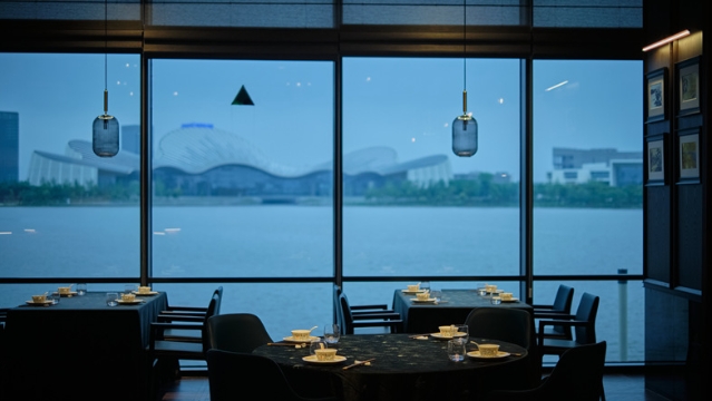 品淮揚(yáng)美食，賞紫瑯湖美景，米其林、黑珍珠雙一星品牌來(lái)了！